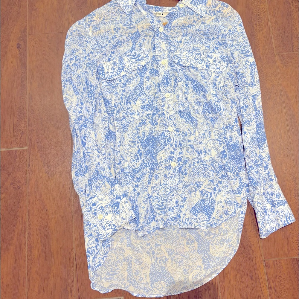 Zara blouse. White and blue detail. Button down.